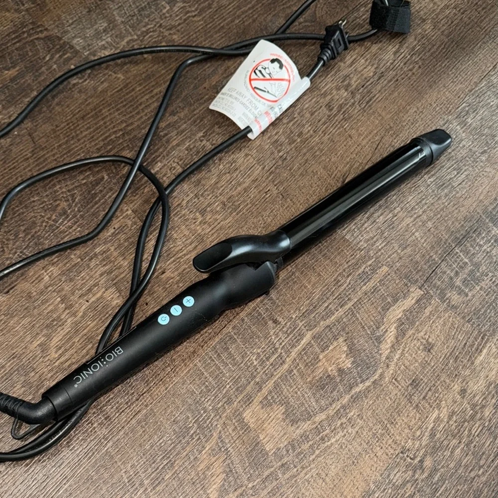 Bio Ionic Black 1 in Curling Iron - Picture 1 of 1